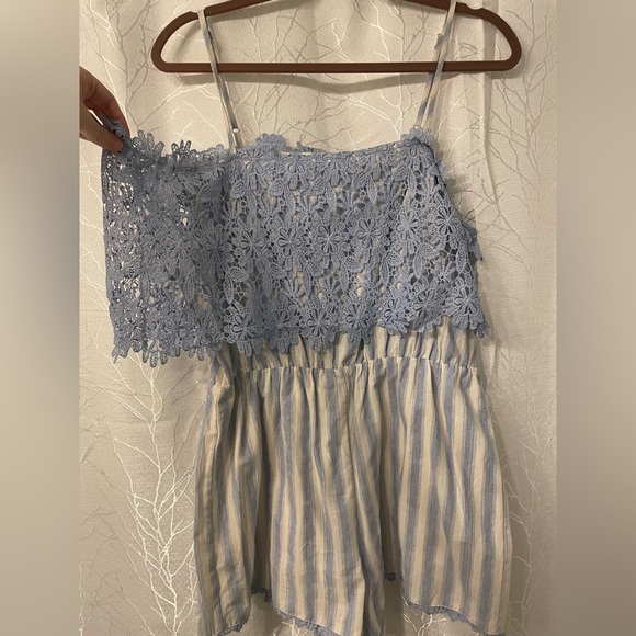 Andree by Unit Romper - Picture 1 of 3